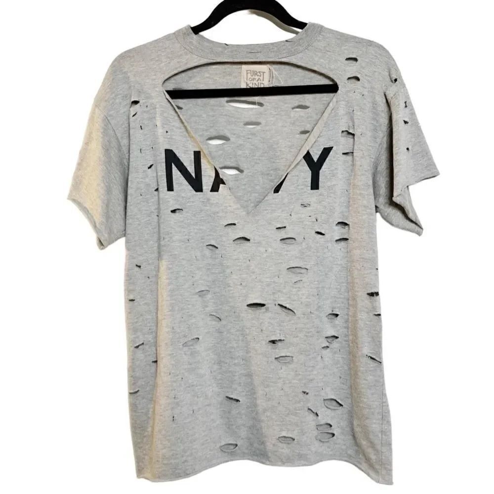 LF Furst of a Kind Navy Distressed Short Sleeve Shirt Grey Size Medium